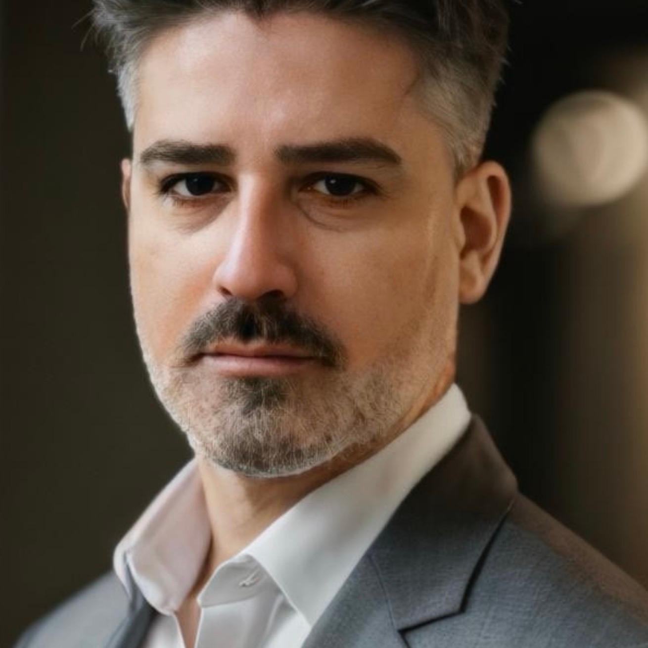 Anthony Escribens